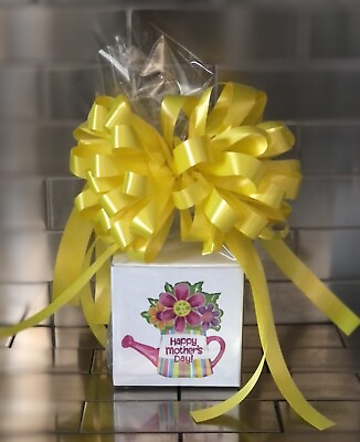 #ad Mother#x27;s Day Gift Box Basket amp; 1 2 LB Of Candy Wrapped With Yellow Bow amp; Card