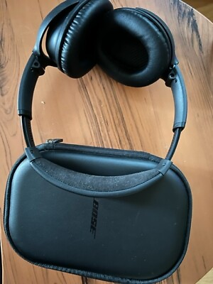 #ad Bose QuietComfort 35 Wireless Headphones Black. with case