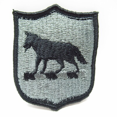#ad Coyote Emblem Shield South Dakota National Guard Vintage Patch Grey