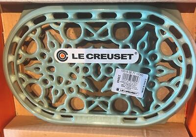 #ad Le Creuset Deluxe Oval Trivet Sage Enamelled Cast Iron Brand New