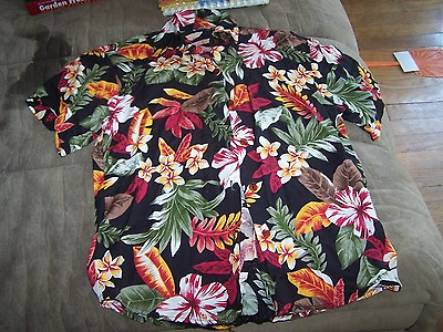 #ad Pretty Hawaiian Blouse Size M in Excellent Condition
