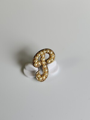 #ad Initial P Lapel Pin Outlined in White Seed Beads