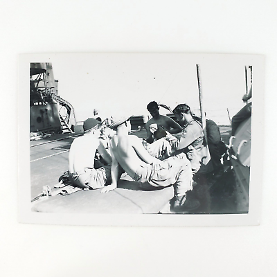 #ad Army Soldiers Playing Cards Photo 1940s Ship Deck Hawaii San Francisco D1656