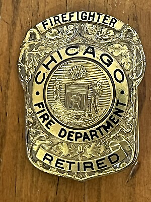 #ad X RARE🇺🇸CHICAGO FIRE DEPARTMENT FIREFIGHTER BADGE “RETIRED” 1951 1972 LQQK