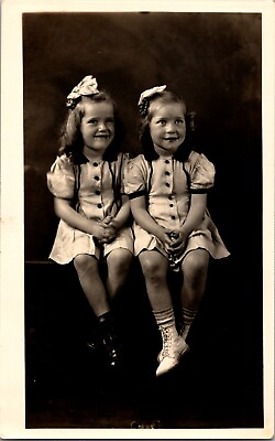 #ad c. 1905 Vintage Real Photo Postcard RPPC Cute Twin Victorian Girls Dresses