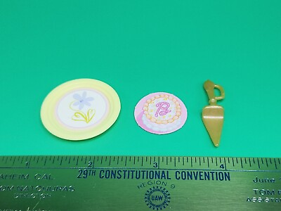 #ad Vintage Barbie Doll Gold Cake Pie Server Tool Flower Plate Kitchen Food Toy Mini