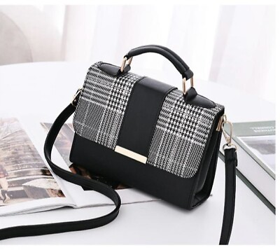 Crossbody Woman’s Handbag. Plaid Pattern. Cute Stylish and durable.