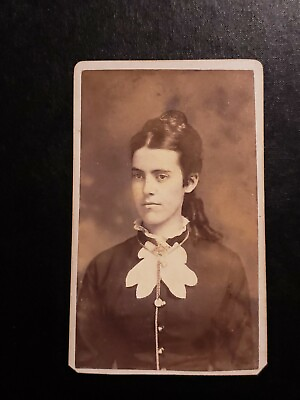 #ad Antique Pretty Young Lady Big Lace Collar Cabinet Photo New Haven Connecticut
