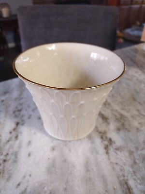 #ad Vintage Lenox 6.5quot; x 4quot; round bowl ivory color with 24K gold trim House Warming