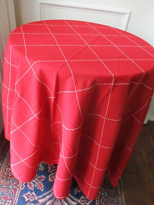 #ad red wt. large check 71quot; diameter cotton table cloth