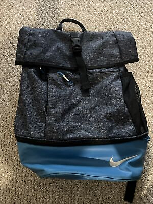 #ad Nike Sports Backpack Folded over top with Buckle Closure Lightly Used