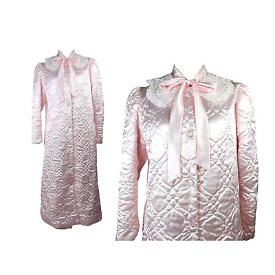 #ad Vintage Coquette 50s Pink Quilted House Coat Embroidered Lace Collar Bed Robe