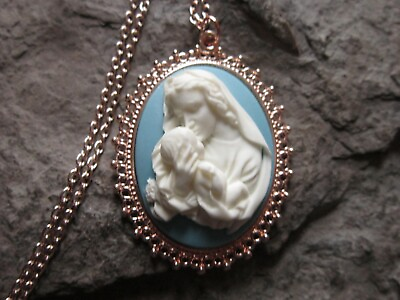 #ad VIRGIN MARY amp; BABY JESUS CAMEO ROSE GOLD TONE NECKLACE RELIGIOUS MOTHER MARY