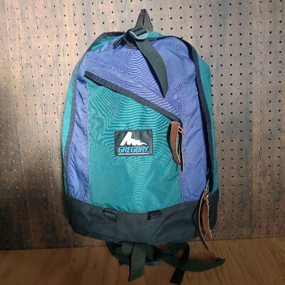 #ad GREGORY quot;Day Packquot; Urban and Commuter Backpack Old Tag Logo Used