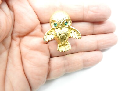 #ad Green Rhinestone Textured Gold Tone Metal Owl Brooch Vintage