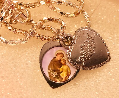 #ad Stunning Vintage Pray for Me Heart Saint Picture Locket with Chain with Box