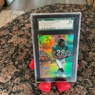 #ad 1998 FRED TAYLOR FLAIR SHOWCASE ROOKIE #22 ROW 2