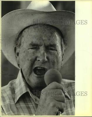 #ad 1988 Press Photo John Henry Faulk Storyteller Texas sap33925