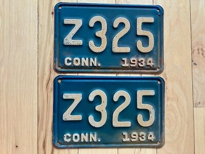#ad Pair of 1934 Connecticut License Plates