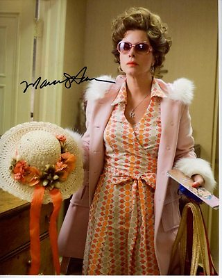 #ad MARCIA GAY HARDEN Signed Autographed 8x10 THE MAIDEN HEIST ROSE BARLOW Photo