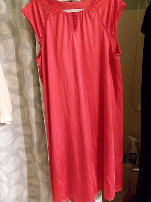 #ad Vintage VANITY FAIR Nightgown gown lingerie Red m cap sleeve waltz length