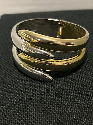 #ad Silver and gold tone spring cuff expandable ￼bracelet size 6 1 2–7