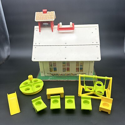 #ad Vintage 1971 Fisher Price Little People Play Family School House #923 For Parts