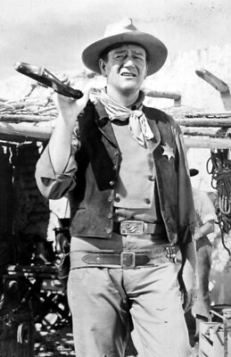 John Wayne iconic western pose holding rifle over shoulder Rio Bravo 8x10 photo $9.75