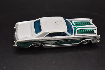 #ad Hot Wheels 2001 White 1964 Buick Riviera Made in China