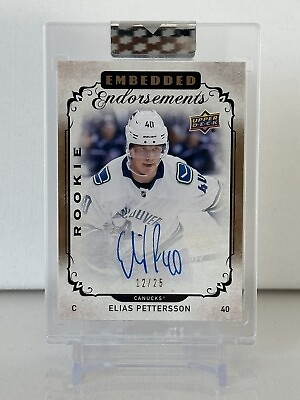 #ad 2018 Upper Deck Clear Cut Elias Pettersson Embedded Endorsements Auto 25 SP RC