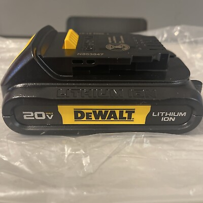#ad 1 GENUINE Dewalt 20V DCB201 1.5 AH MAX Battery 20 Volt For Drill Saw