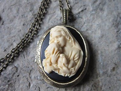 #ad VIRGIN MARY amp; BABY JESUS CAMEO BRONZE LOCKET RELIGIOUS EASTER CHRISTMAS N