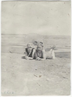#ad Two Pretty Young Women Ocean Beach Japanese Sun Umbrella Vintage 1920s Snapshot