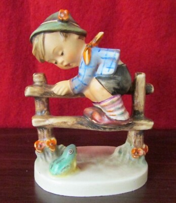 #ad Collectable  HUMMEL FIGURINE “Retreat To Safety” boy with frog TMK 2