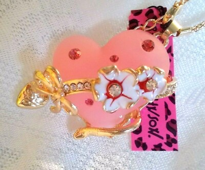 #ad BETSEY JOHNSON PINK RESIN INLAID CRYSTAL LOVE HEART PENDANT CHAIN NECKLACE