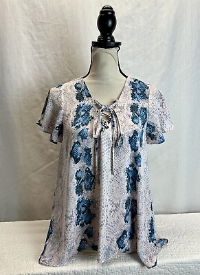 #ad Buddy Love Women#x27;s Pink Blue Reptile Print Blouse Size Xs Business Casual Chic