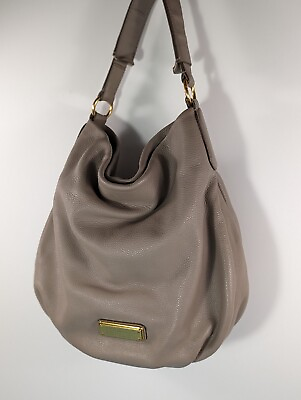 #ad Marc Jacobs Classic Q Hillier Taupe Hobo Pebble Leather Bucket Shoulder Bag