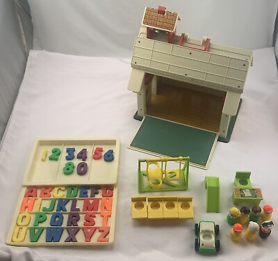 #ad 1971 Fisher Price Play Family School #923 Clean in Very Good Condition FREE SHIP