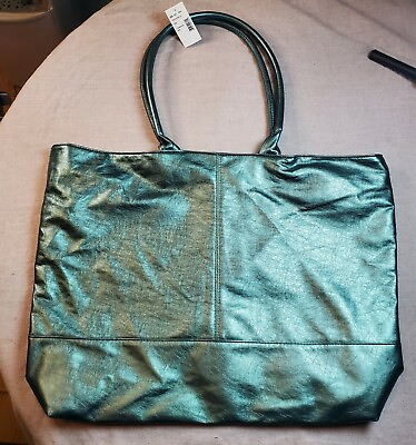 #ad Saks Fifth Avenue Tote Metallic Green NWT One Compartment With Inside Pocket