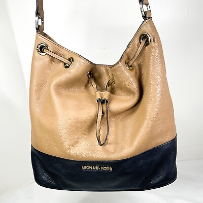 #ad Michael Kors Bucket Bag JULES tan amp; black gold hardware 14quot; tall 11quot; long