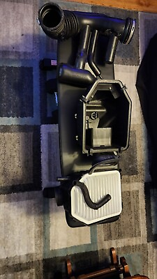 #ad 2018 Jeep Wrangler JKU Stock Air Intake with a new AIR FILTER.