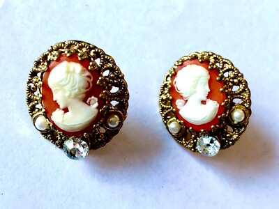 #ad Vintage CAMEO Earrings With Pearls and Diamond Simulants