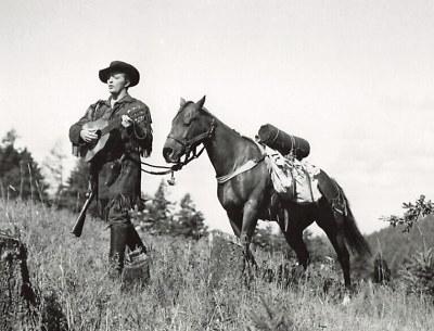 #ad Rachel and the Stranger 1948 Movie Photo Robert Mitchum 8x10 Horse Field *P110b
