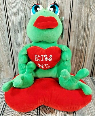 #ad Valentines Day Frog Sitting On A Heart Pillow Kiss Me NWT Sugar Loaf 11quot;