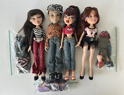 #ad Bratz Doll Lot Of 4 Phoebe Dylan Jade Sheridan Dolls W xtra Clothes Accessories