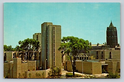 #ad Ezra Stiles College in NEW HAVEN Connecticut Yale UN Vintage Postcard 0930