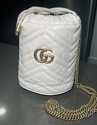 #ad Gucci GG Marmont Matelasse Bucket Bag White Leather Suede